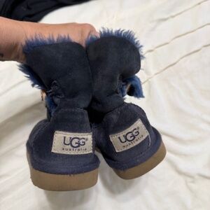 Navy blue UGGS kids size 9